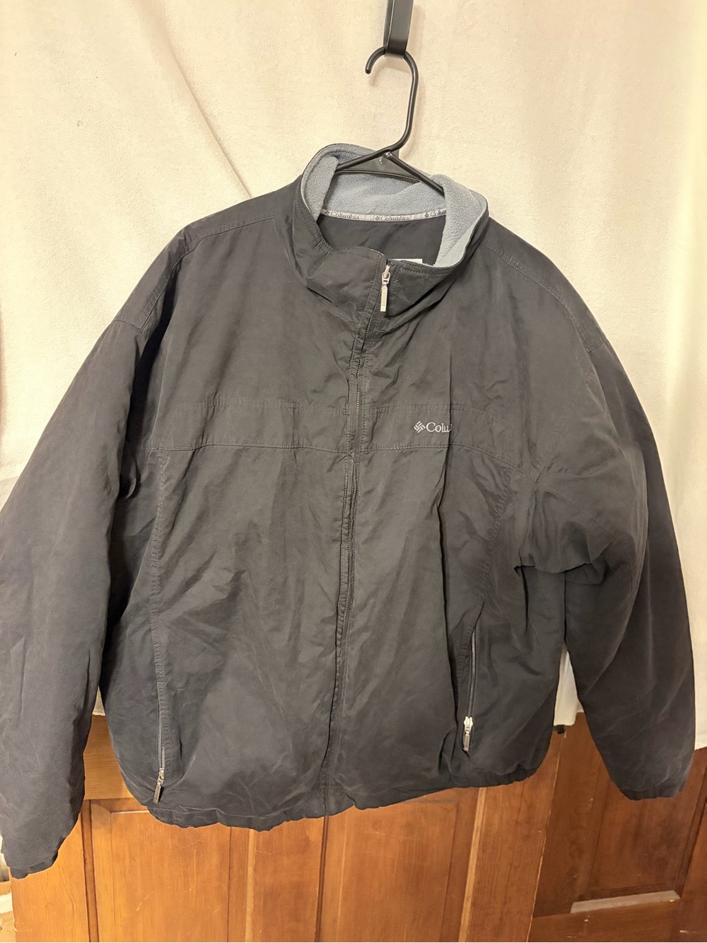 Vintage 90s Columbia Men's Black Microfiber Fleece-Lined Jacket